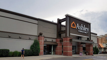 Syracuse - Ashley Store Storefront