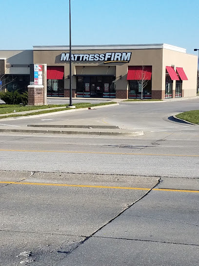 Louisville - Mattress Firm - Outer Loop Storefront